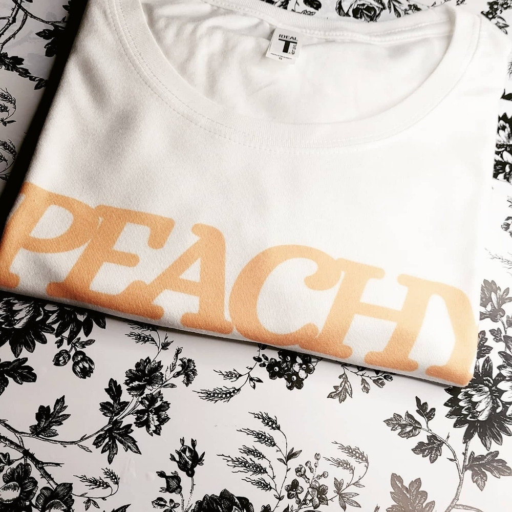 😍Gorgeous Womens PEACHY T Shirt
